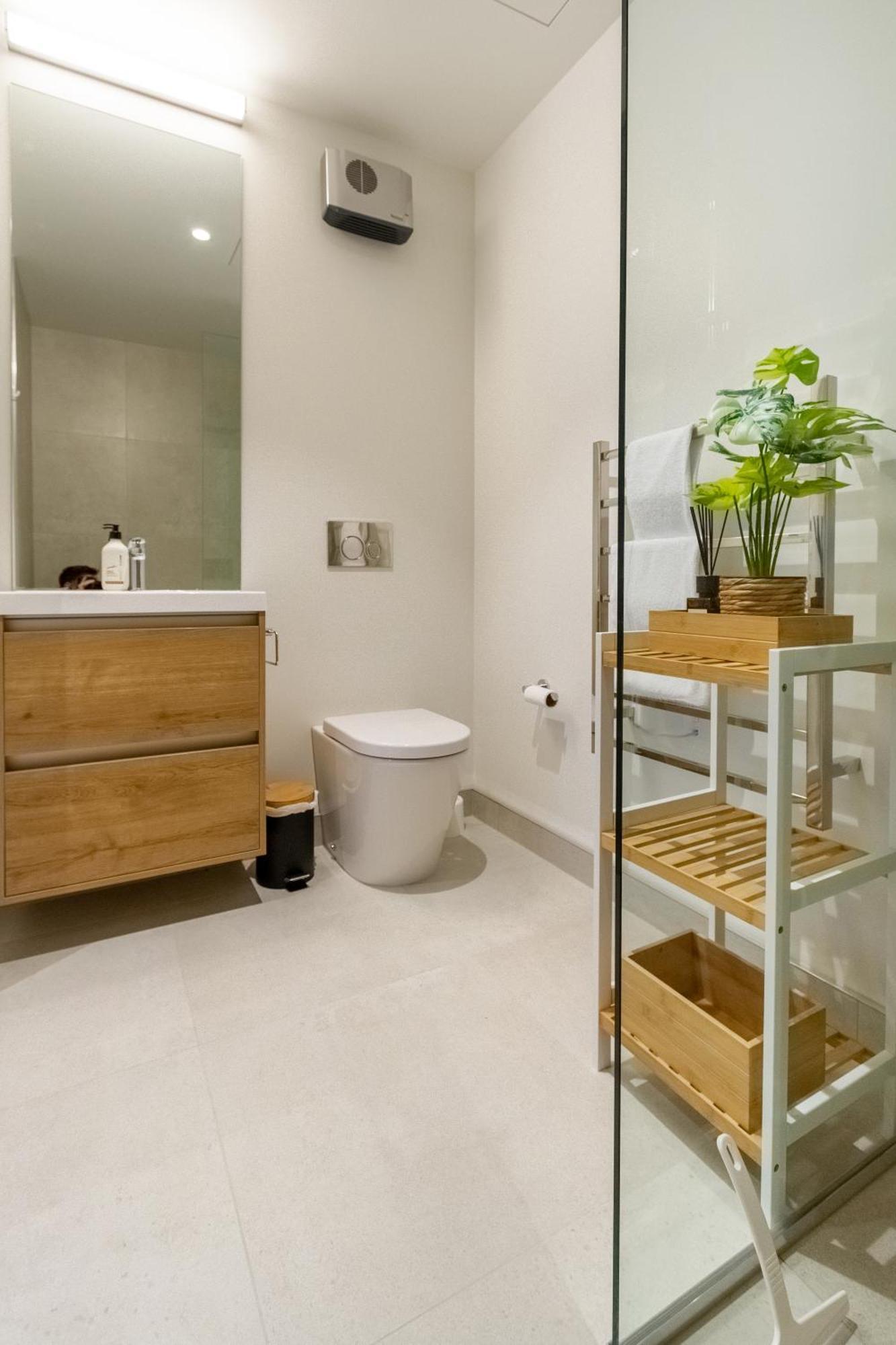 Latimer Square 1 Bed 1 Bath - Single Level クライストチャーチ エクステリア 写真