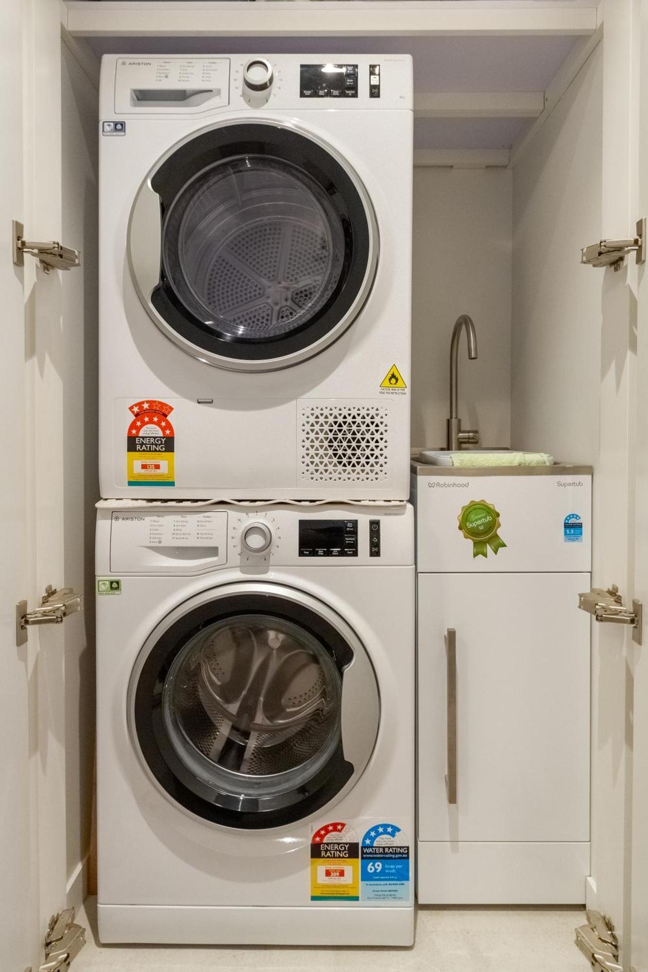 Latimer Square 1 Bed 1 Bath - Single Level クライストチャーチ エクステリア 写真